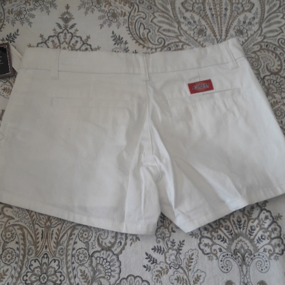 Dickies Girl white shorts sz 7 - Picture 4 of 6